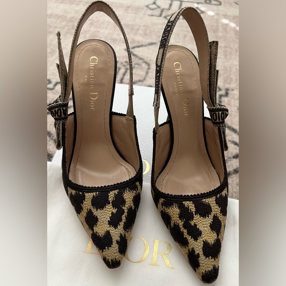 Dior J’Adior Slingback Pump